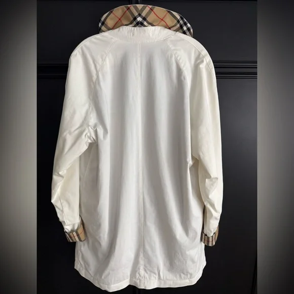 Burberry Cream Single Breasted Trench Coat - Picture 7 of 16